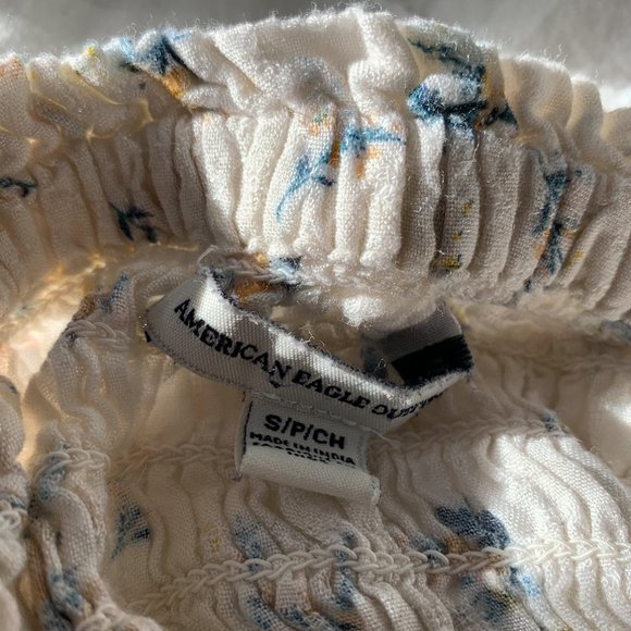 AE Floral Sleeveless Top (FREE add-on) - Picture 2 of 2